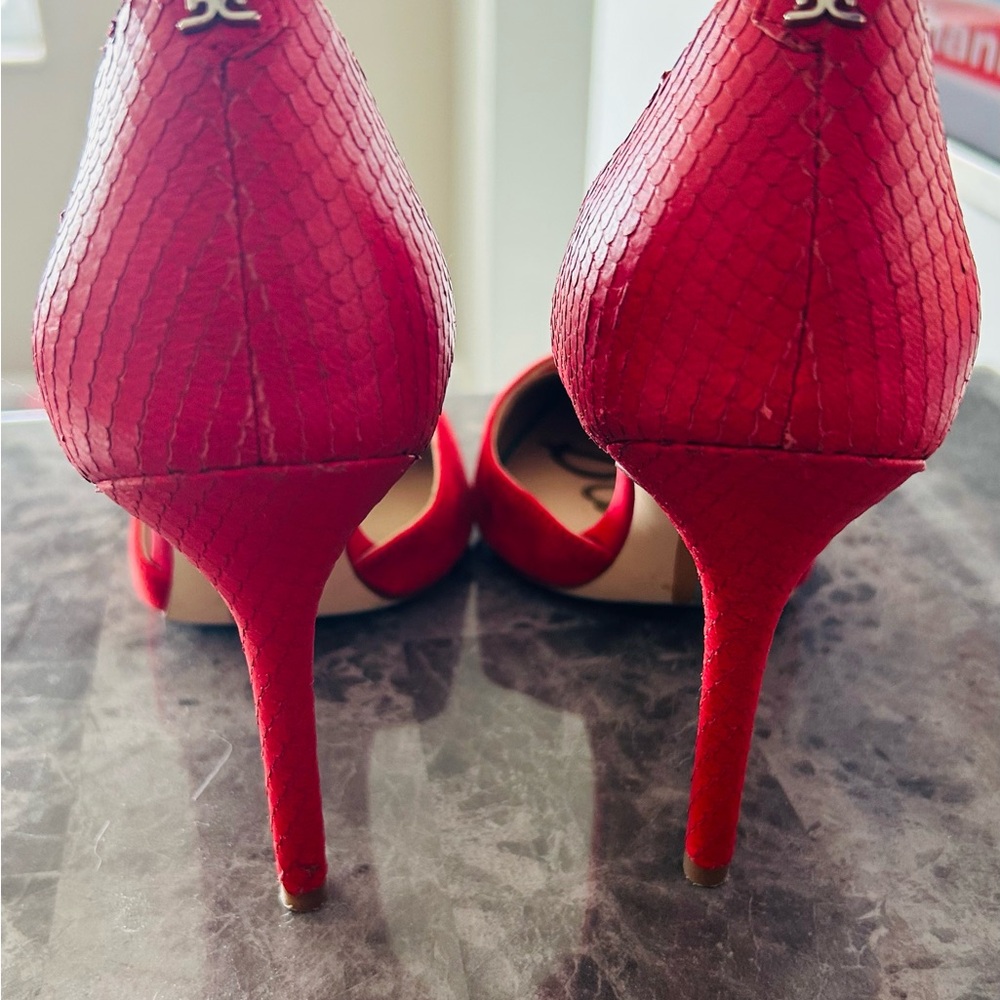 Shoes - Picture 3 of 4